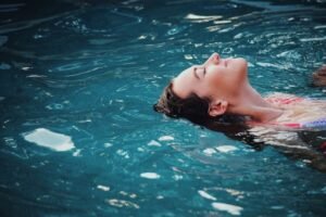 6 Crucial Swimming Tips for Beginners