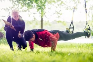 Is a Personal Trainer Right for You? 9 Unexpected Advantages