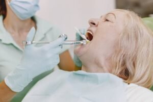 Ways to Keep Your Teeth and Gums Healthy in Retirement