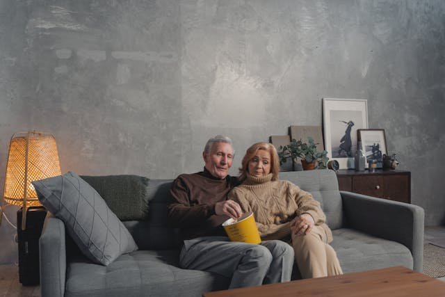 Staying Healthy and Fit As You Age: 5 Essential Tips