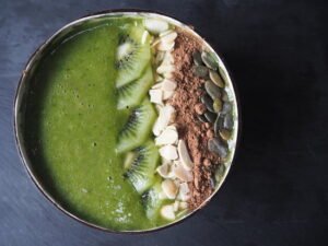 How to Make the Perfect Instagram-Worthy Smoothie Bowl