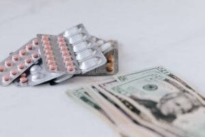Effective Strategies for Comparing Medication Prices Simplified
