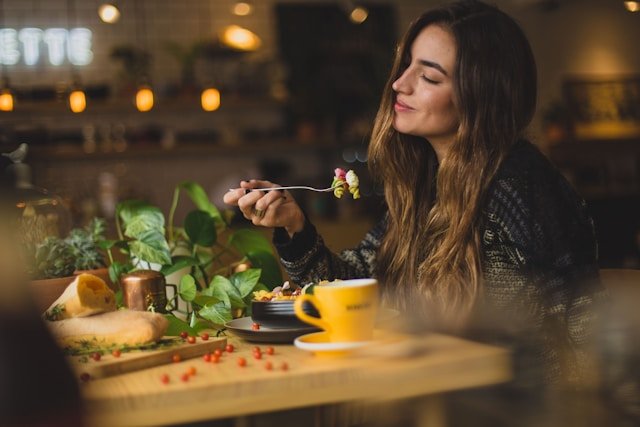 Comprehensive Methods for Acne Treatment: Exploring Diet and Dermatological Options